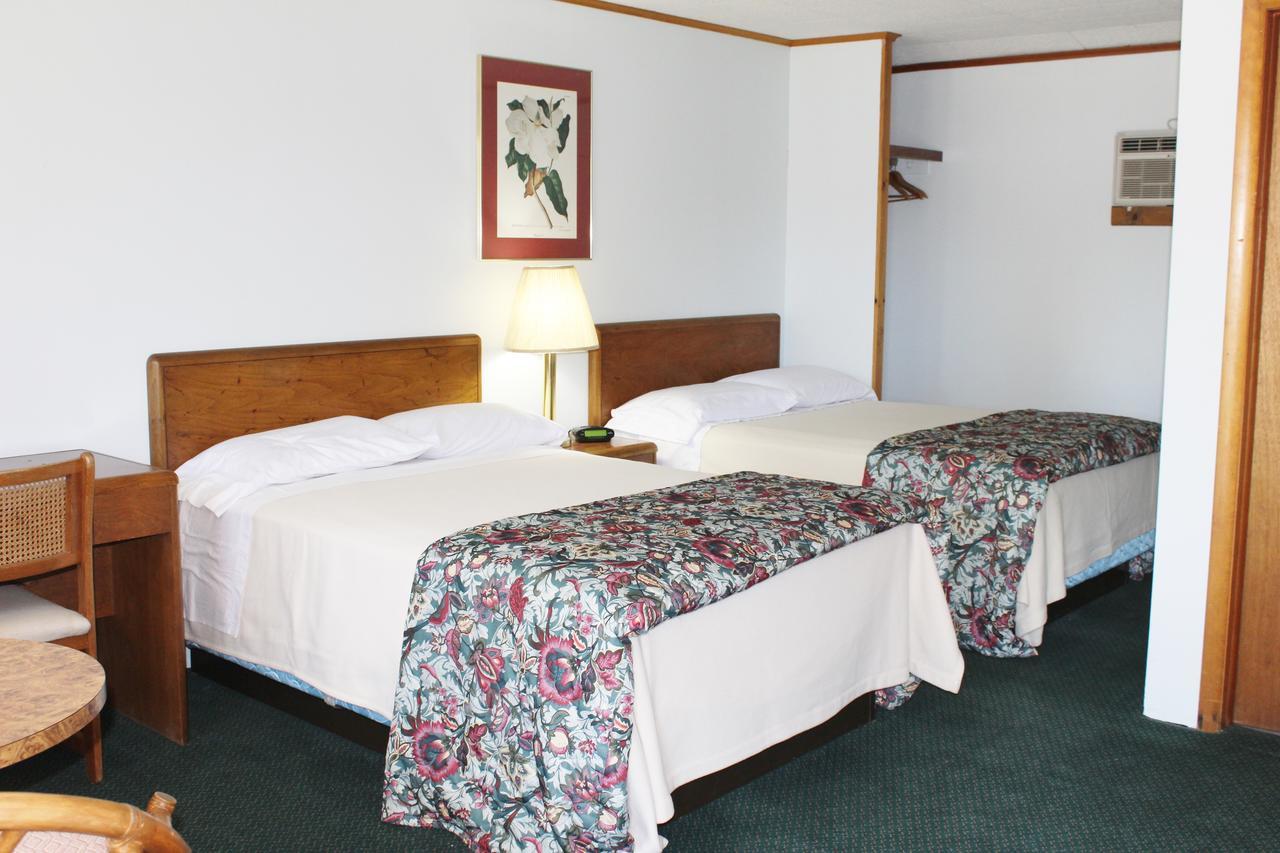Barberry Court Motel &Cabins Lake George Zewnętrze zdjęcie
