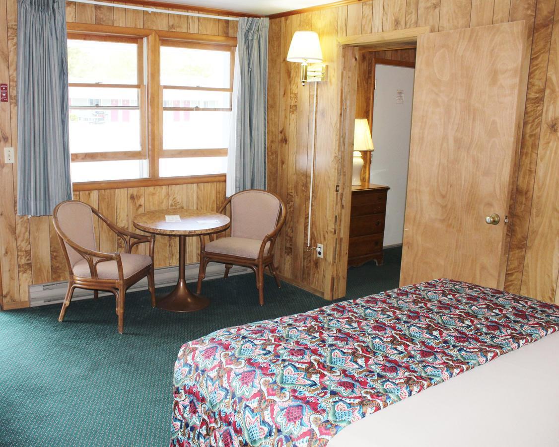 Barberry Court Motel &Cabins Lake George Zewnętrze zdjęcie